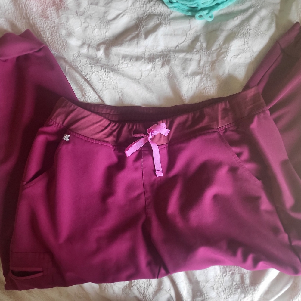 Figs Berry Jogger Pants